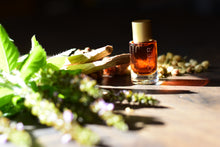 CHANDRA - Natural Botanical Perfume - The Lunar Spell - Jasmine. Tulsi. Palo Santo. Myrrh