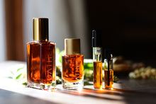 CHANDRA - Natural Botanical Perfume - The Lunar Spell - Jasmine. Tulsi. Palo Santo. Myrrh