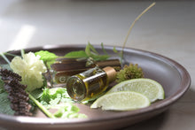 SAMARA - Natural Botanical Perfume - The Unfurling of Spring