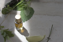 SAMARA - Natural Botanical Perfume - The Unfurling of Spring