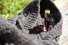 SWEATER STORIES | Natural Botanical Perfume - Autumnal Immersion