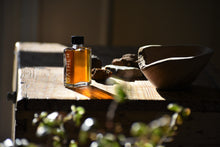 HEIRLOOM OAK - Natural Botanical Perfume - Memoirs Armoire