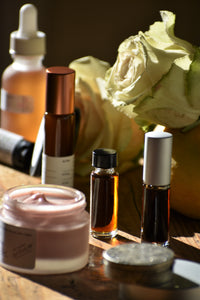 Noude - fruity floral oud, natural perfume by Gather
