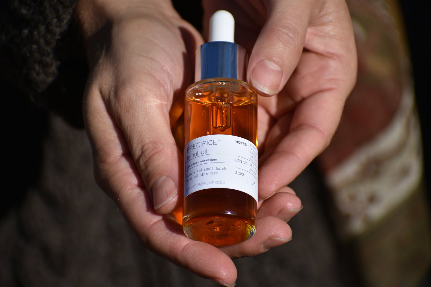 Osmanthus turmeric face oil by Gather