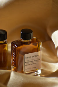 No. 22 SANTAL RESERVE - Natural Botanical Sandalwood Perfume