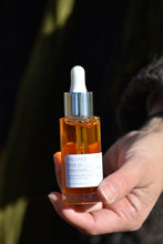 Osmanthus turmeric face oil by Gather